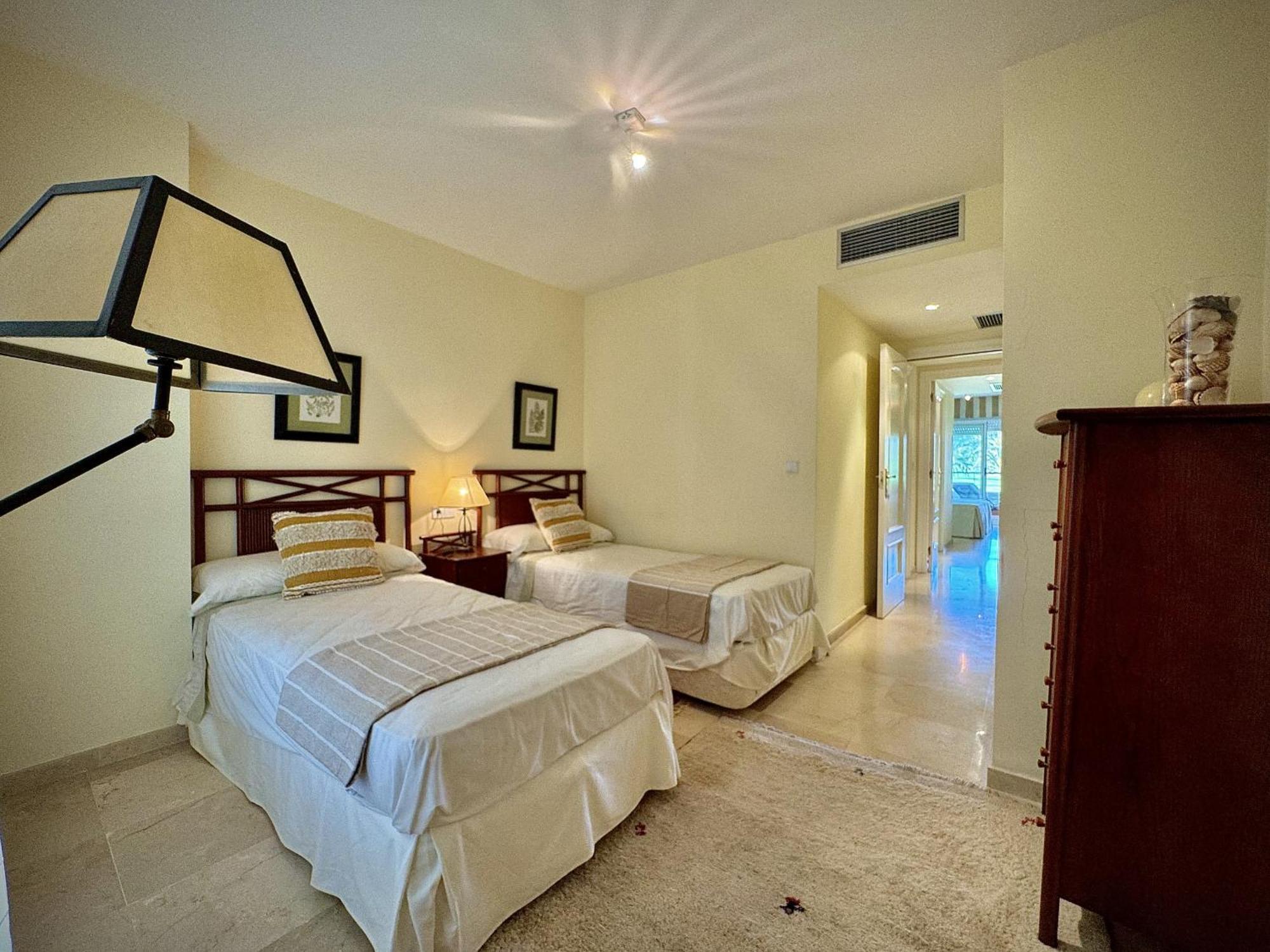 Gualdalmina Alta Golf Views By Homing Casa de Férias *