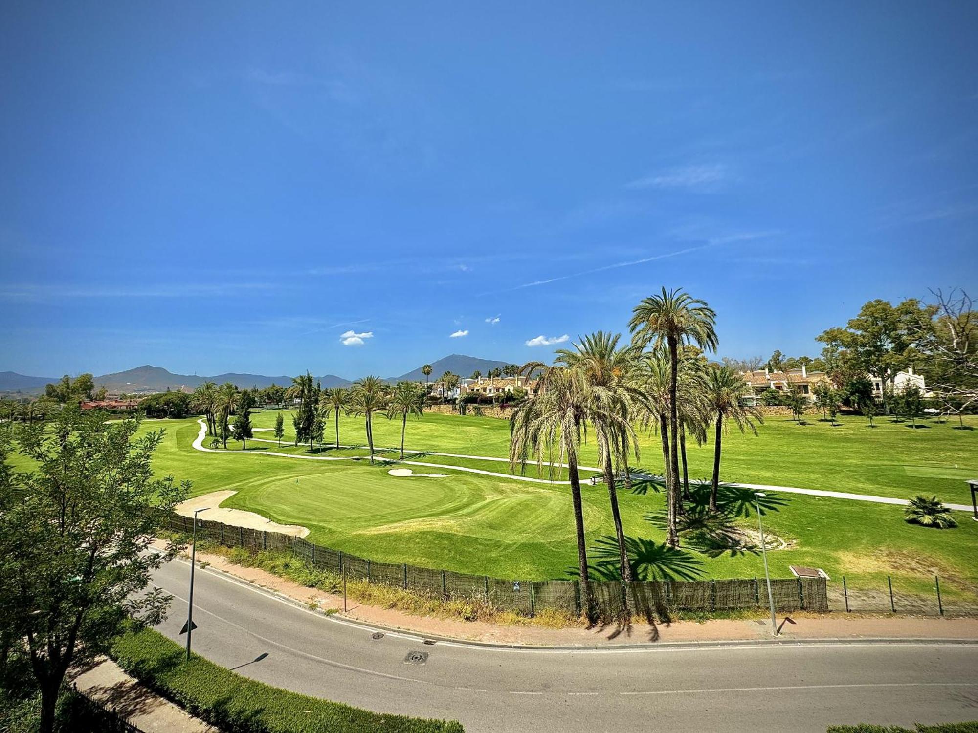 Gualdalmina Alta Golf Views By Homing Casa de Férias *